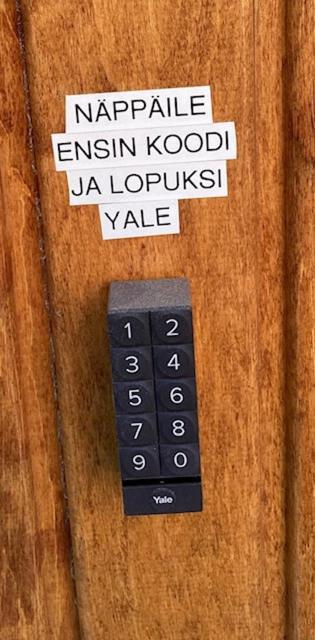 Mukava Saunallinen Kaksio Omalla Sisaeaenkaeynnillae Ja Ilmaisella Autopaikalla Kuopio Eksteriør bilde